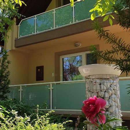 Keller Apartmanok Hajdúszoboszló Zewnętrze zdjęcie
